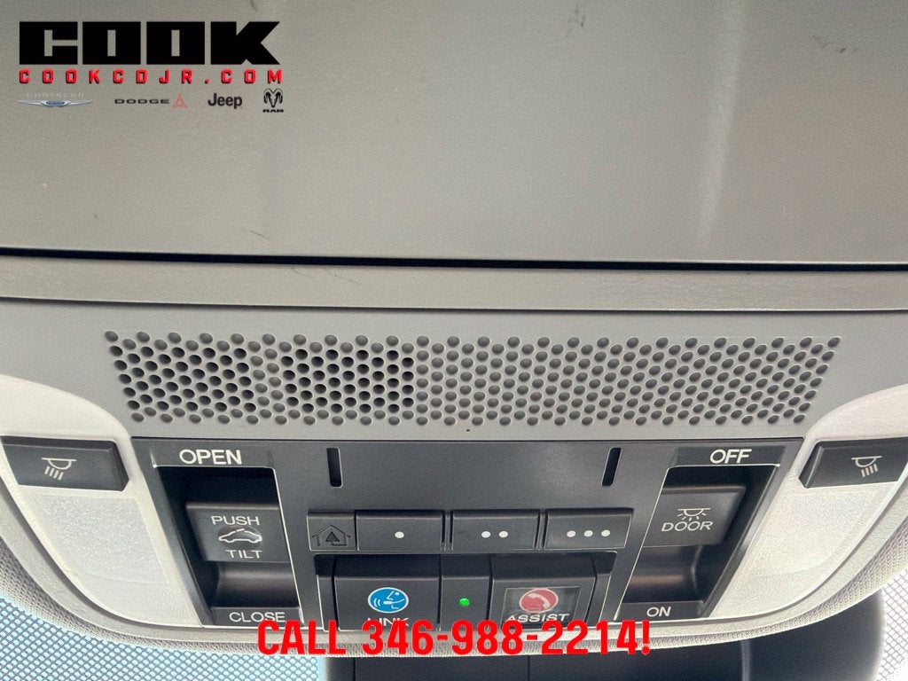 2017 Acura TLX w/Technology Package