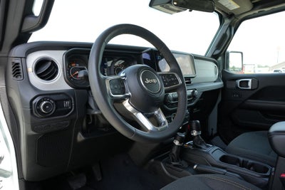 2024 Jeep Wrangler 4-Door Sahara 4x4