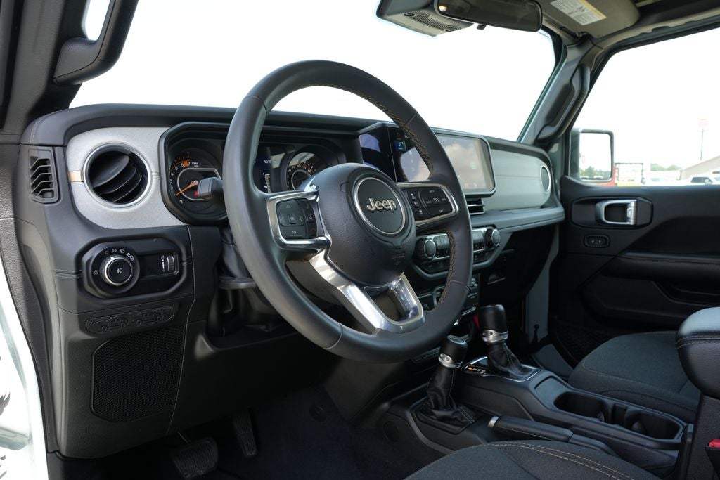 2024 Jeep Wrangler 4-Door Sahara 4x4