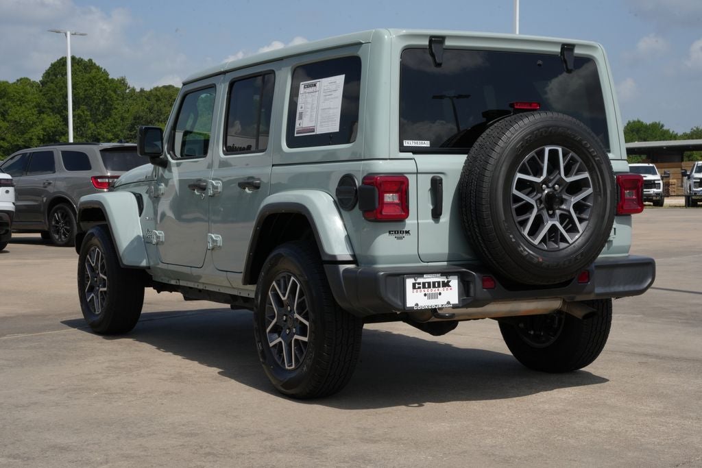 2024 Jeep Wrangler 4-Door Sahara 4x4