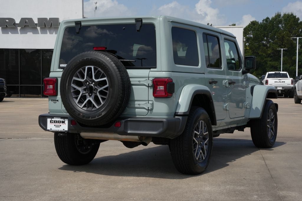 2024 Jeep Wrangler 4-Door Sahara 4x4
