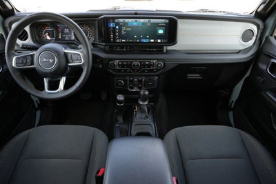 2024 Jeep Wrangler 4-Door Sahara 4x4