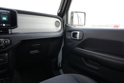 2024 Jeep Wrangler 4-Door Sahara 4x4