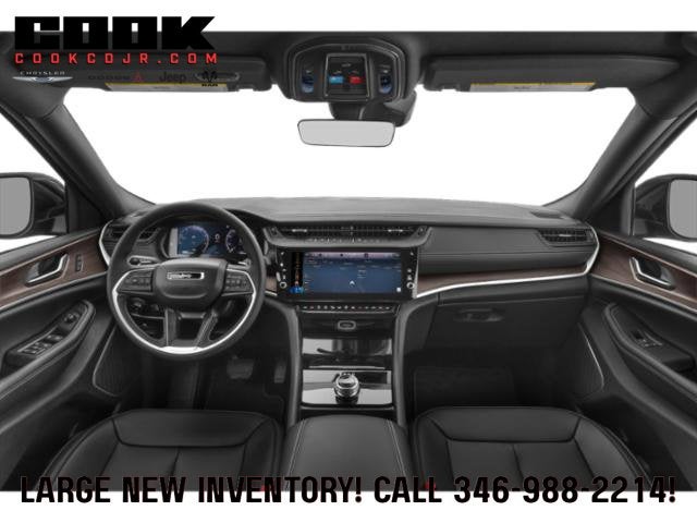 2027 Jeep Grand Cherokee GRAND CHEROKEE LAREDO 4X2