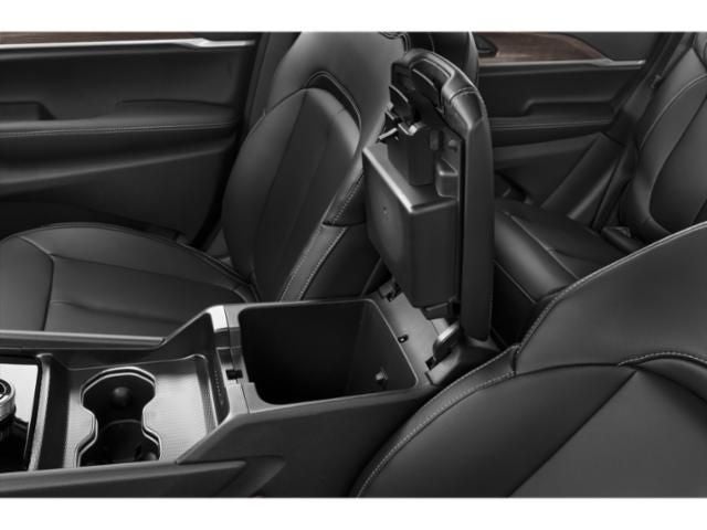 2026 Jeep Grand Cherokee GRAND CHEROKEE LAREDO X 4X2