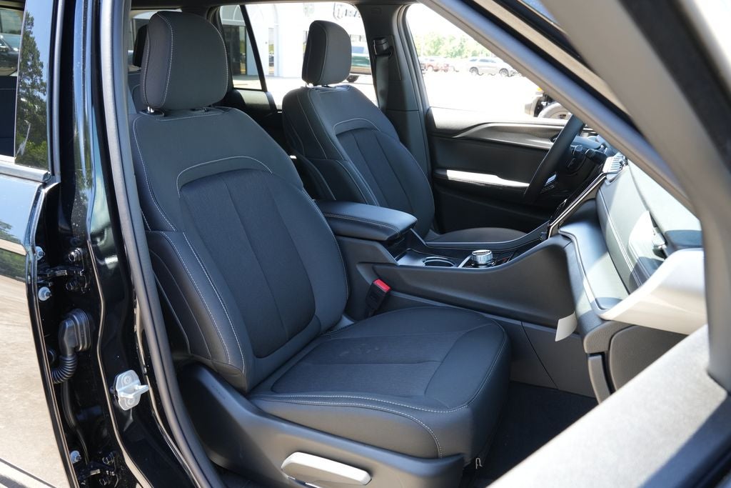 2026 Jeep Grand Cherokee GRAND CHEROKEE LAREDO X 4X2