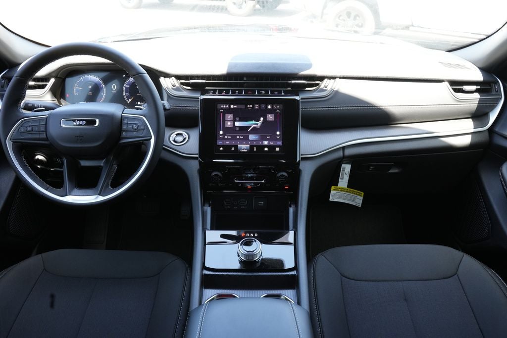 2026 Jeep Grand Cherokee GRAND CHEROKEE LAREDO X 4X2