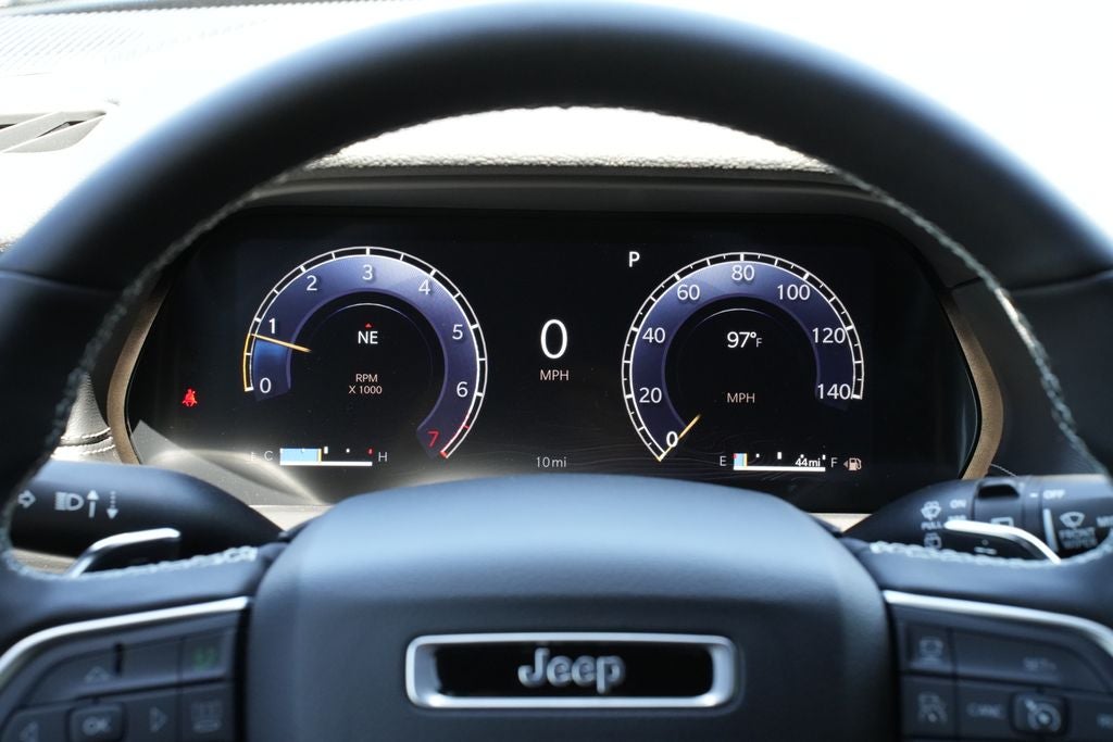 2026 Jeep Grand Cherokee GRAND CHEROKEE LAREDO X 4X2