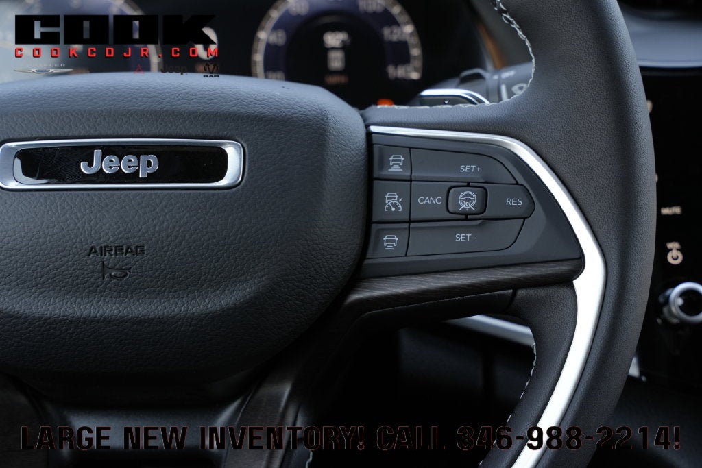 2027 Jeep Grand Cherokee GRAND CHEROKEE LAREDO ALTITUDE 4X2