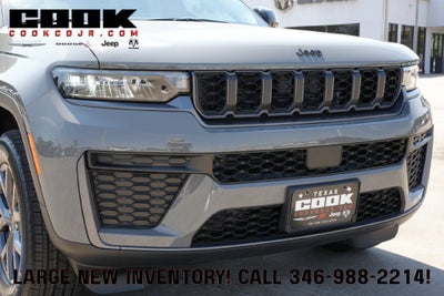 2027 Jeep Grand Cherokee GRAND CHEROKEE LAREDO ALTITUDE 4X2