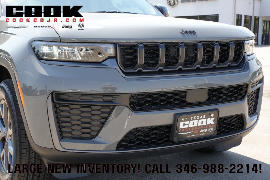 2027 Jeep Grand Cherokee GRAND CHEROKEE LAREDO ALTITUDE 4X2