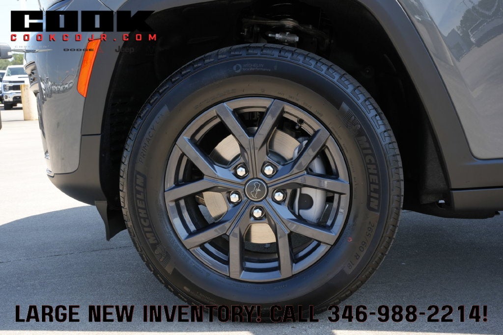 2027 Jeep Grand Cherokee GRAND CHEROKEE LAREDO ALTITUDE 4X2
