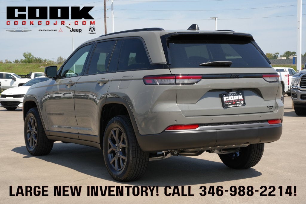 2027 Jeep Grand Cherokee GRAND CHEROKEE LAREDO ALTITUDE 4X2
