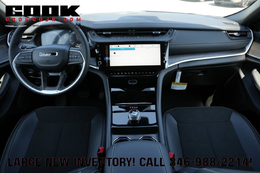 2027 Jeep Grand Cherokee GRAND CHEROKEE LAREDO ALTITUDE 4X2