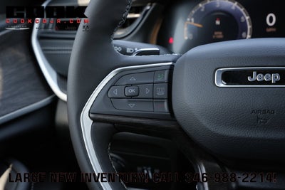 2027 Jeep Grand Cherokee GRAND CHEROKEE LAREDO ALTITUDE 4X2