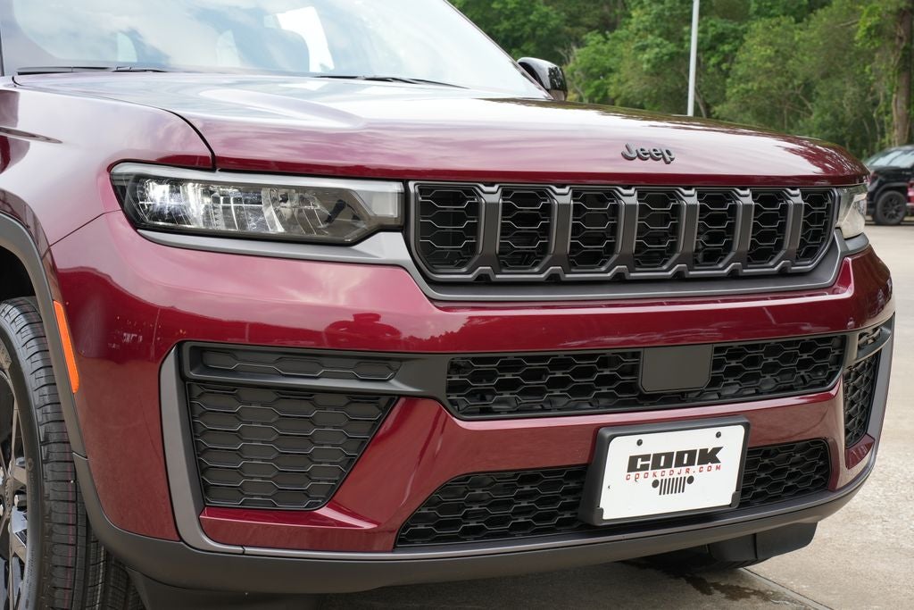 2026 Jeep Grand Cherokee GRAND CHEROKEE LAREDO ALTITUDE 4X2
