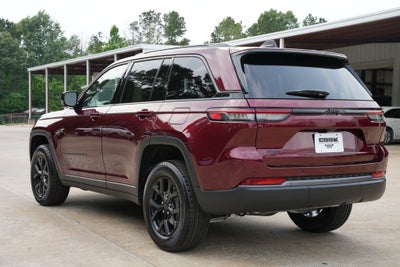 2026 Jeep Grand Cherokee GRAND CHEROKEE LAREDO ALTITUDE 4X2