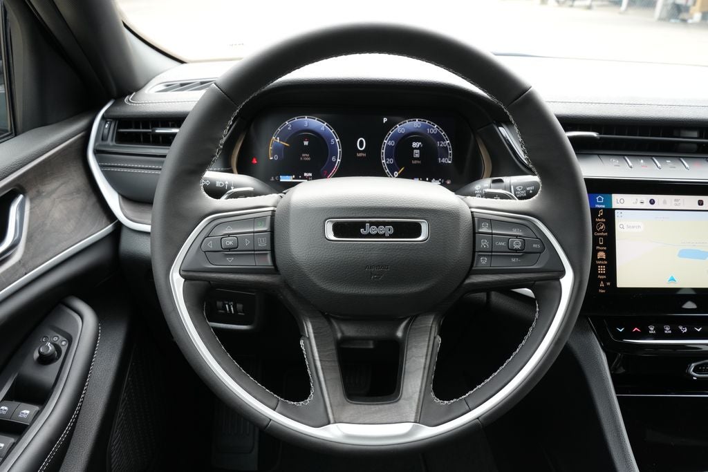 2026 Jeep Grand Cherokee GRAND CHEROKEE LAREDO ALTITUDE 4X2