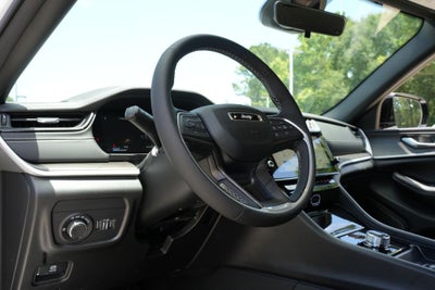 2026 Jeep Grand Cherokee GRAND CHEROKEE LAREDO ALTITUDE 4X2