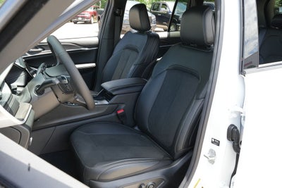 2026 Jeep Grand Cherokee GRAND CHEROKEE LAREDO ALTITUDE 4X2
