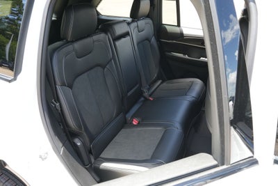 2026 Jeep Grand Cherokee GRAND CHEROKEE LAREDO ALTITUDE 4X2