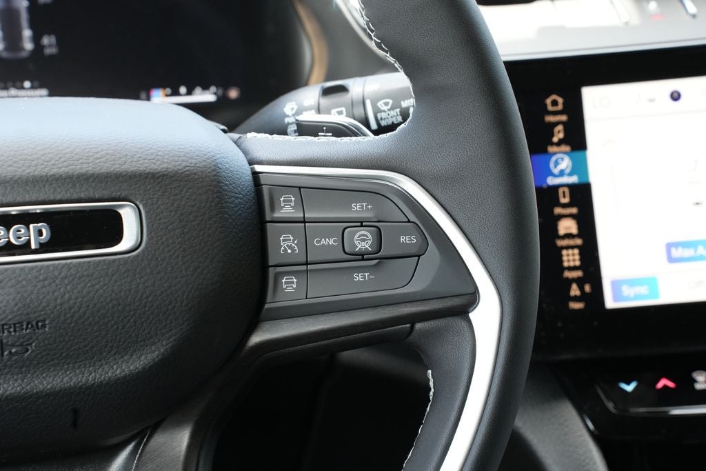 2026 Jeep Grand Cherokee GRAND CHEROKEE LAREDO ALTITUDE 4X2