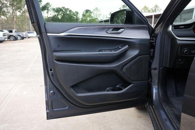 2026 Jeep Grand Cherokee GRAND CHEROKEE LAREDO ALTITUDE 4X2