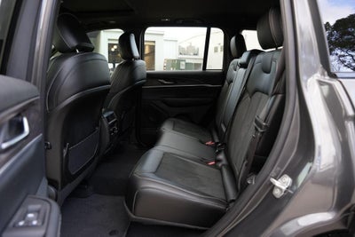 2026 Jeep Grand Cherokee GRAND CHEROKEE LAREDO ALTITUDE 4X2