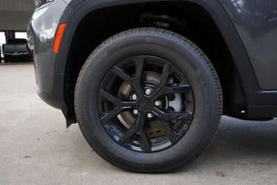 2026 Jeep Grand Cherokee GRAND CHEROKEE LAREDO ALTITUDE 4X2