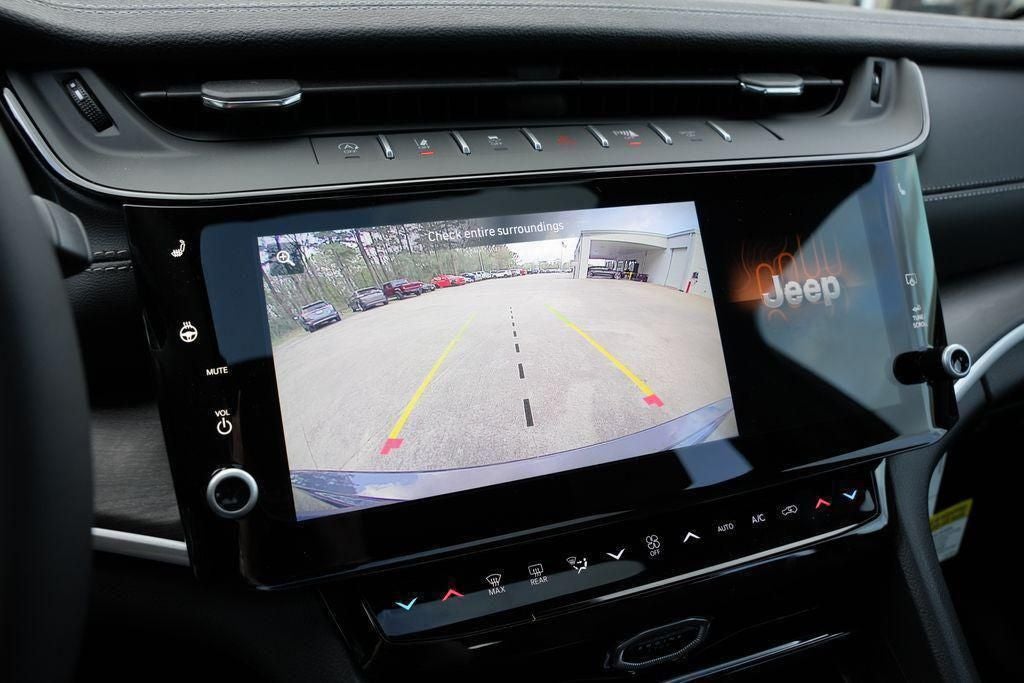 2026 Jeep Grand Cherokee GRAND CHEROKEE LAREDO ALTITUDE 4X2