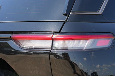 2026 Jeep Grand Cherokee GRAND CHEROKEE LAREDO ALTITUDE 4X2