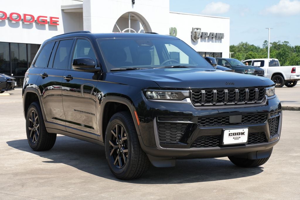 2026 Jeep Grand Cherokee GRAND CHEROKEE LAREDO ALTITUDE 4X2