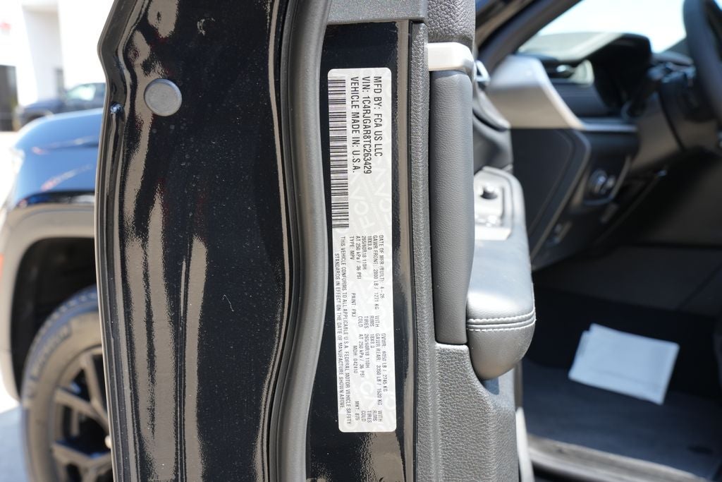2026 Jeep Grand Cherokee GRAND CHEROKEE LAREDO ALTITUDE 4X2
