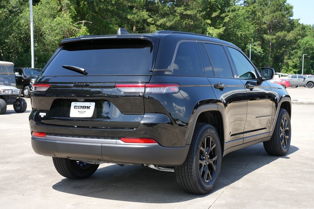 2026 Jeep Grand Cherokee GRAND CHEROKEE LAREDO ALTITUDE 4X2