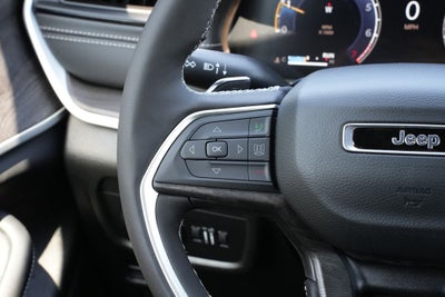 2026 Jeep Grand Cherokee GRAND CHEROKEE LAREDO ALTITUDE 4X2