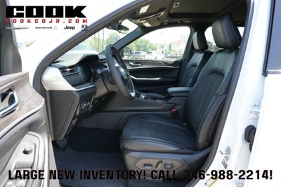 2027 Jeep Grand Cherokee GRAND CHEROKEE LAREDO ALTITUDE 4X2