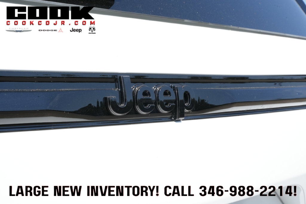 2027 Jeep Grand Cherokee GRAND CHEROKEE LAREDO ALTITUDE 4X2