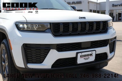 2027 Jeep Grand Cherokee GRAND CHEROKEE LAREDO ALTITUDE 4X2