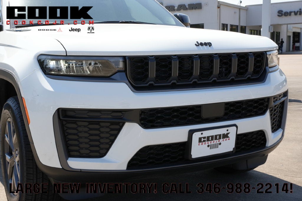 2027 Jeep Grand Cherokee GRAND CHEROKEE LAREDO ALTITUDE 4X2