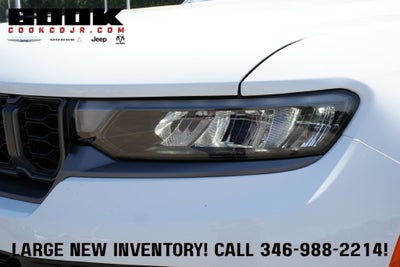 2027 Jeep Grand Cherokee GRAND CHEROKEE LAREDO ALTITUDE 4X2