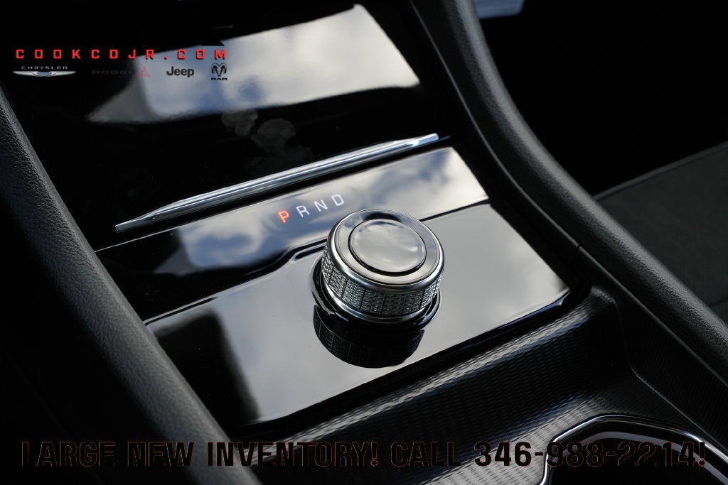 2027 Jeep Grand Cherokee GRAND CHEROKEE LAREDO ALTITUDE 4X2