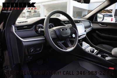 2027 Jeep Grand Cherokee GRAND CHEROKEE LAREDO ALTITUDE 4X2