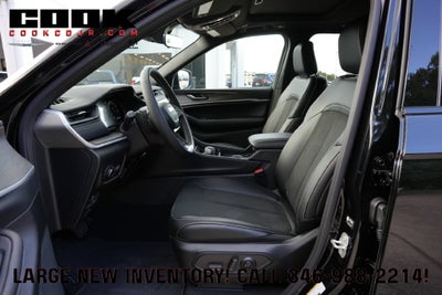 2027 Jeep Grand Cherokee GRAND CHEROKEE LAREDO ALTITUDE 4X2
