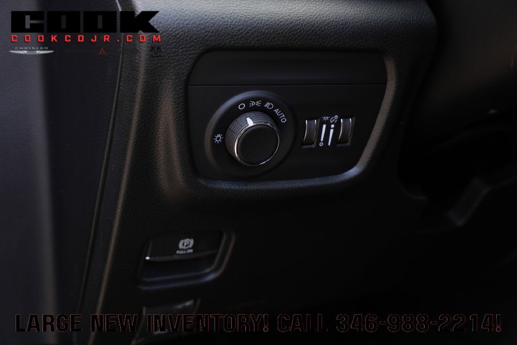 2027 Jeep Grand Cherokee GRAND CHEROKEE LAREDO ALTITUDE 4X2