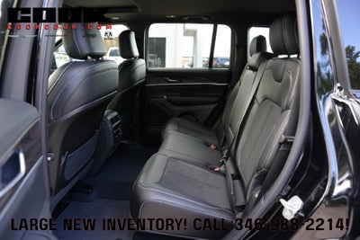 2027 Jeep Grand Cherokee GRAND CHEROKEE LAREDO ALTITUDE 4X2