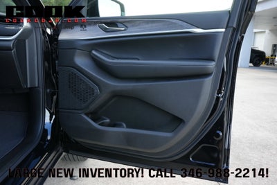 2027 Jeep Grand Cherokee GRAND CHEROKEE LAREDO ALTITUDE 4X2