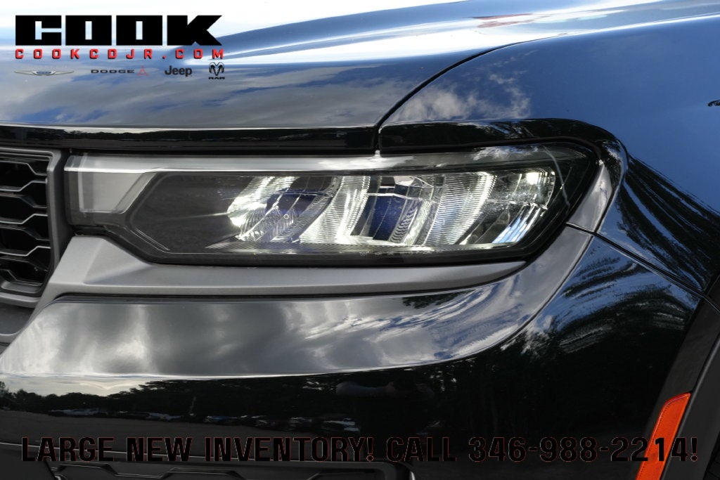2027 Jeep Grand Cherokee GRAND CHEROKEE LAREDO ALTITUDE 4X2
