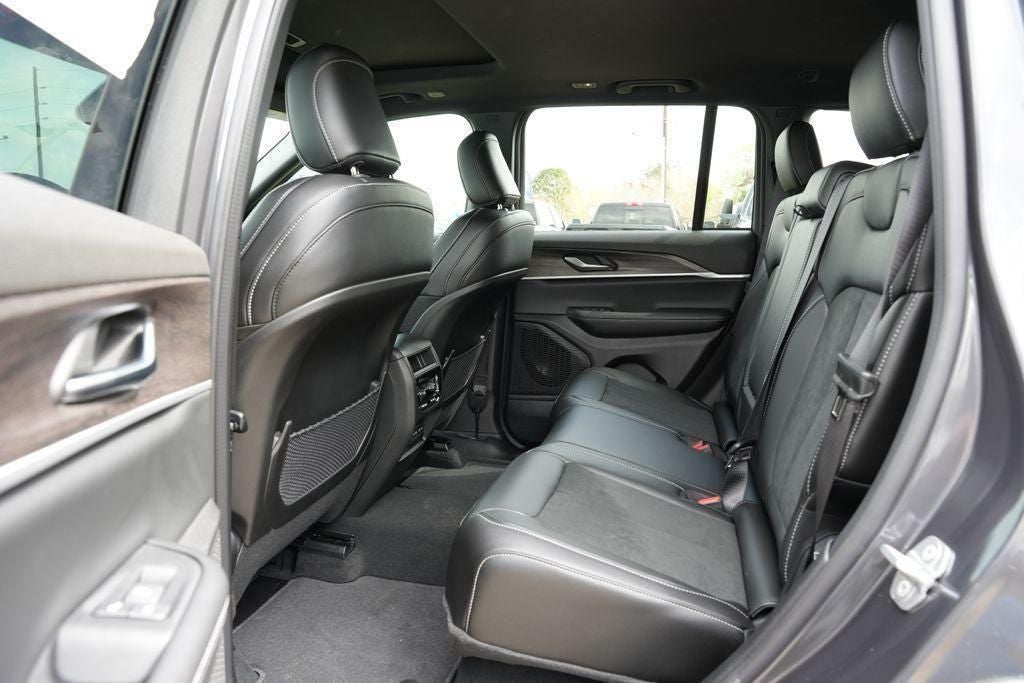 2026 Jeep Grand Cherokee GRAND CHEROKEE LAREDO ALTITUDE 4X4