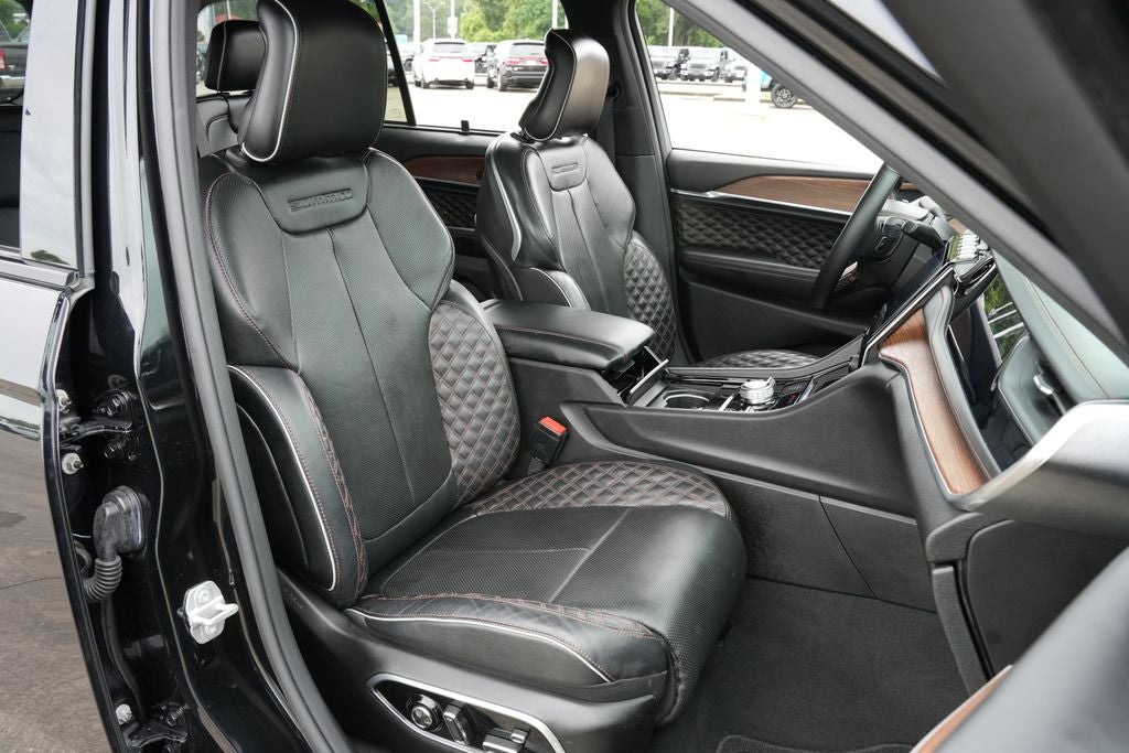 2022 Jeep Grand Cherokee Summit 4x4