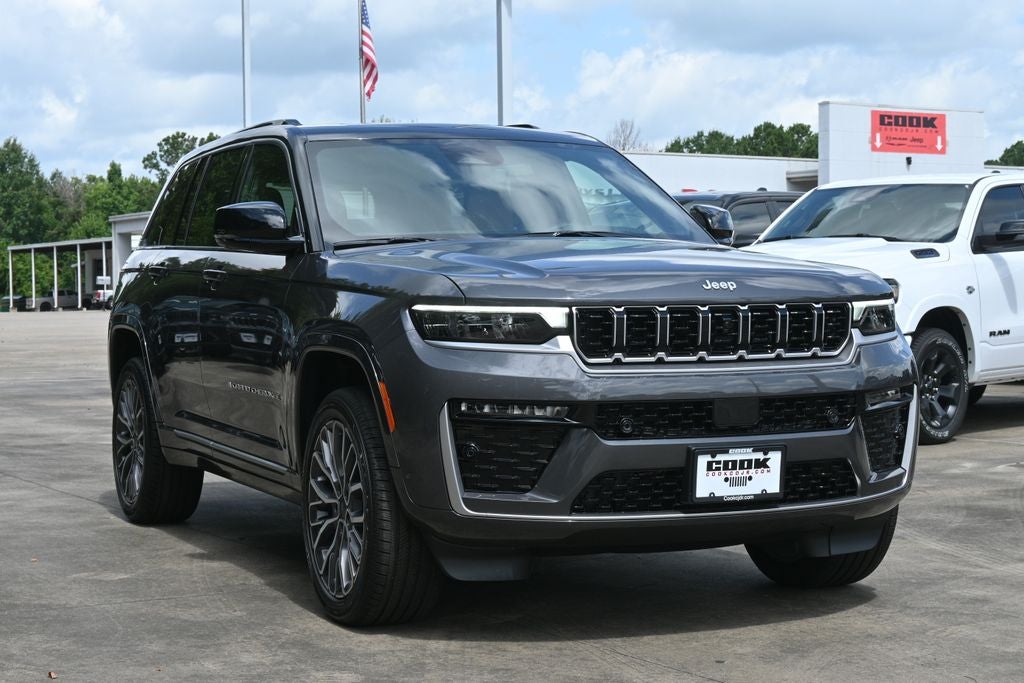 2026 Jeep Grand Cherokee GRAND CHEROKEE SUMMIT 4X4